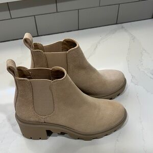 Steve Madden Beige Ankle Booties